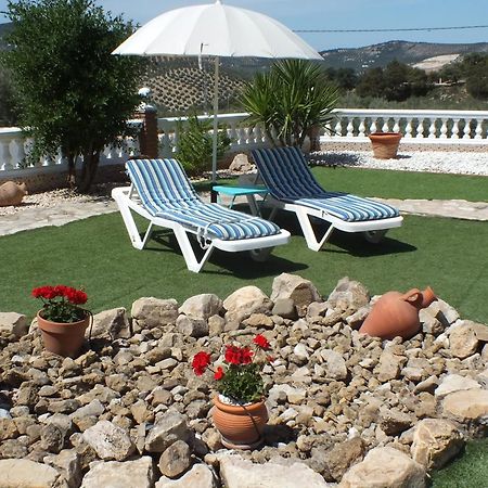 Kayenne Holiday Rentals Iznájar Exteriör bild
