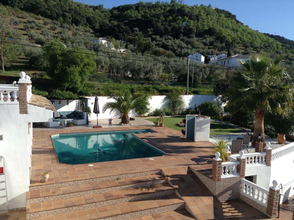 Kayenne Holiday Rentals Iznájar Rum bild