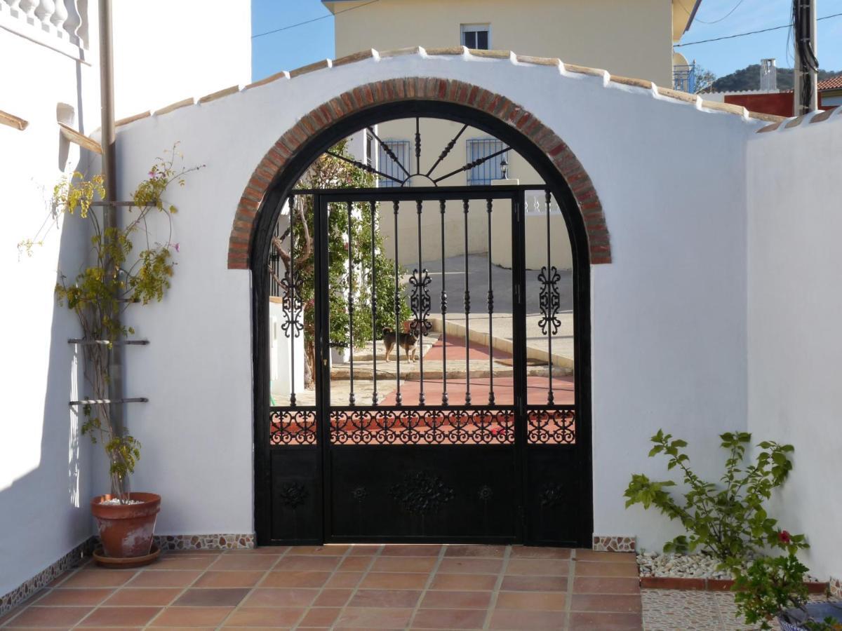 Kayenne Holiday Rentals Iznájar Rum bild